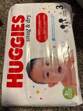 NEW Huggies Snug & Dry Baby Diapers - Size 3